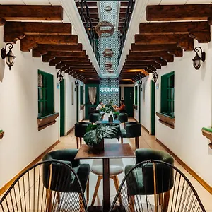 Selah & Coffee Hotel Antigua