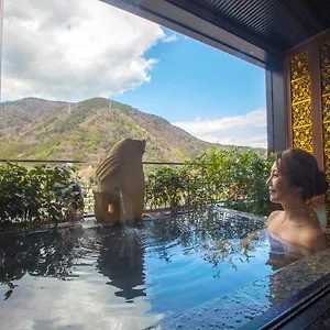 **** Ryokan Balinese Onsen Airu Japão